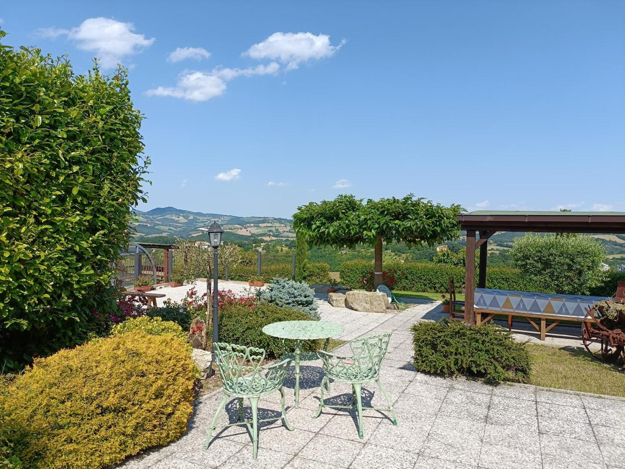 Farm stay Villa Colticciola Agriturismo Marche Cagli